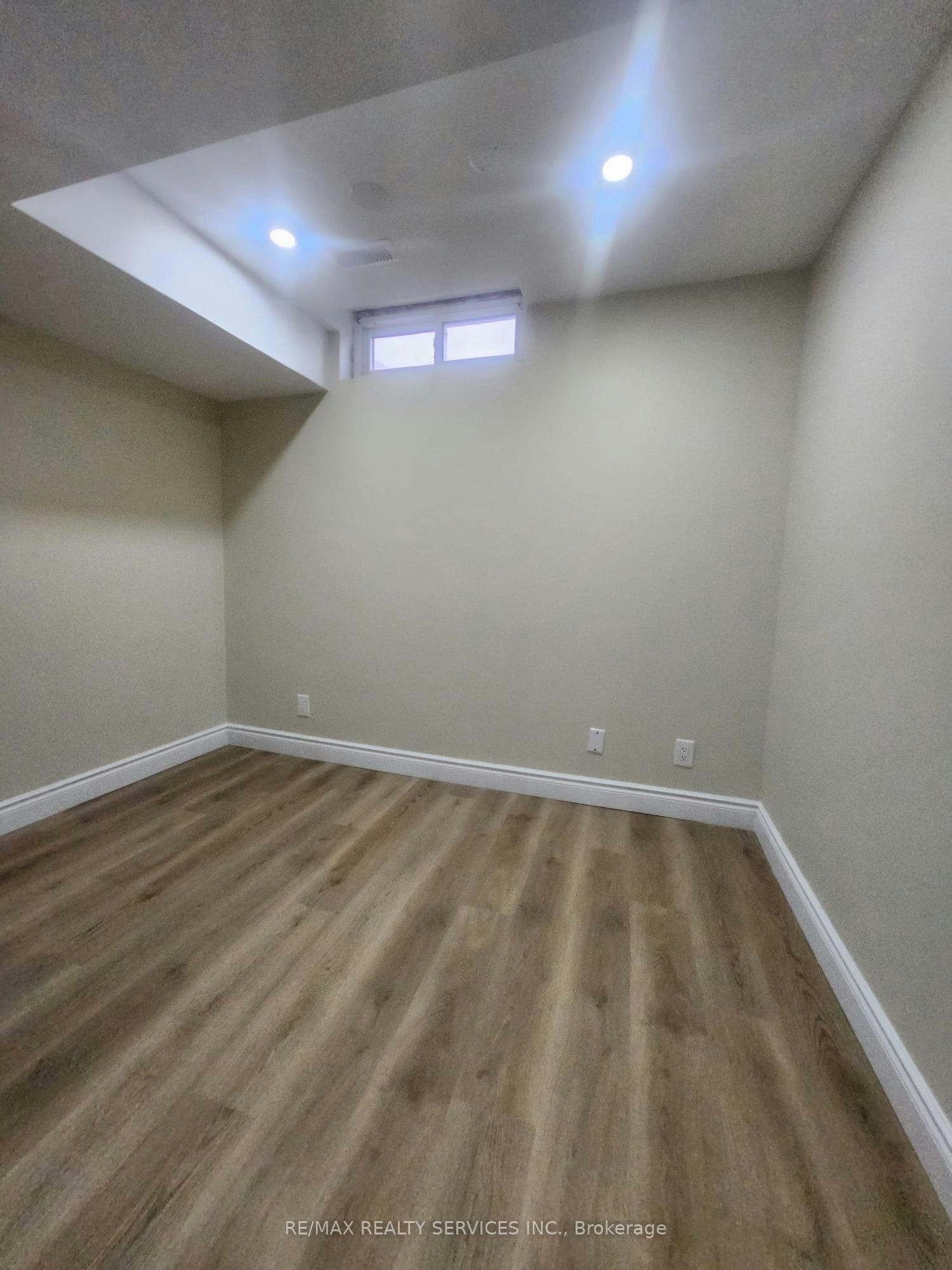 BASEMENT-464 Thorndale Drive, Waterloo, ON, N2T 1W5 - 17