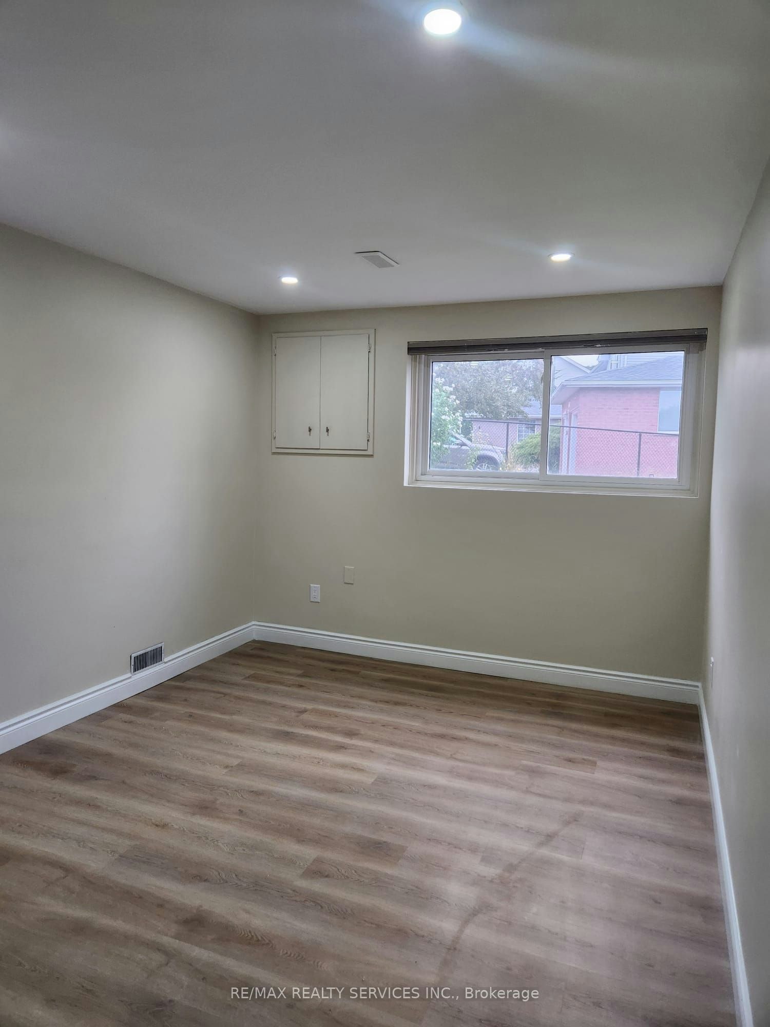 BASEMENT-464 Thorndale Drive, Waterloo, ON, N2T 1W5 - 13