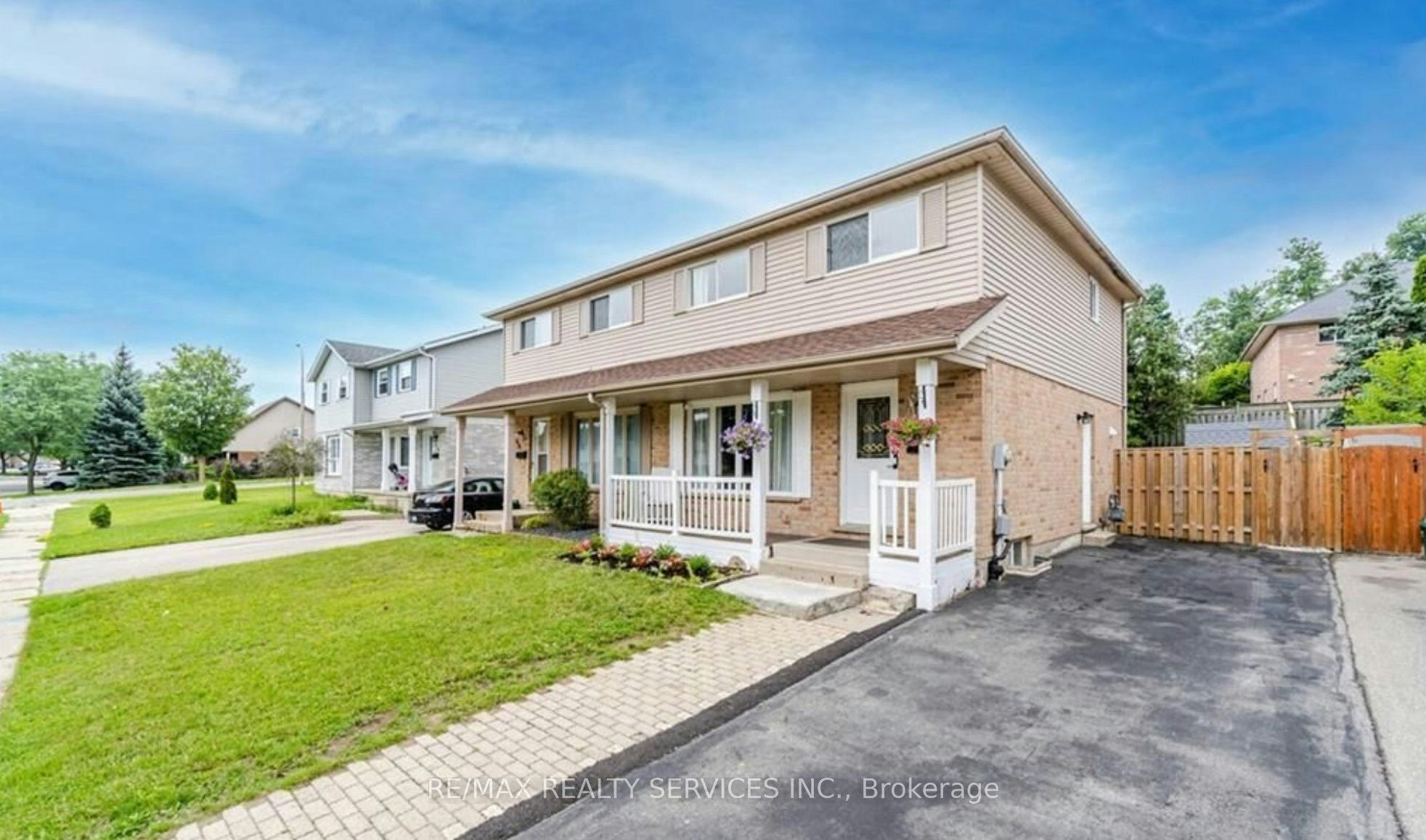 322 Benesfort Crescent, Kitchener, ON, N2N 3B8 - 2