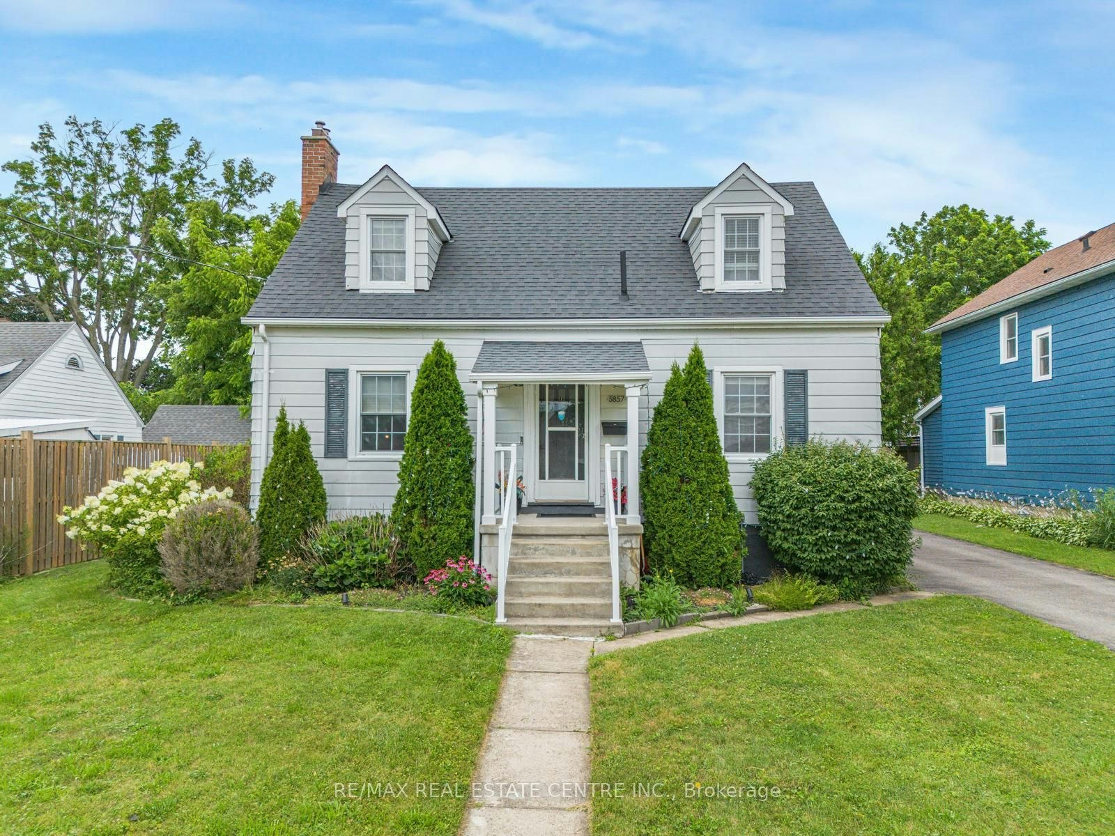 5857 Murray Street, Niagara Falls, ON, L2G 2J9