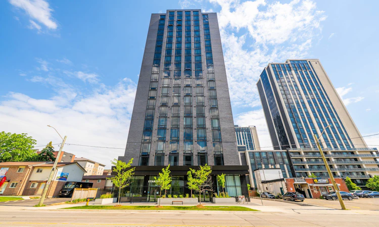 1134-145 Columbia Street W
