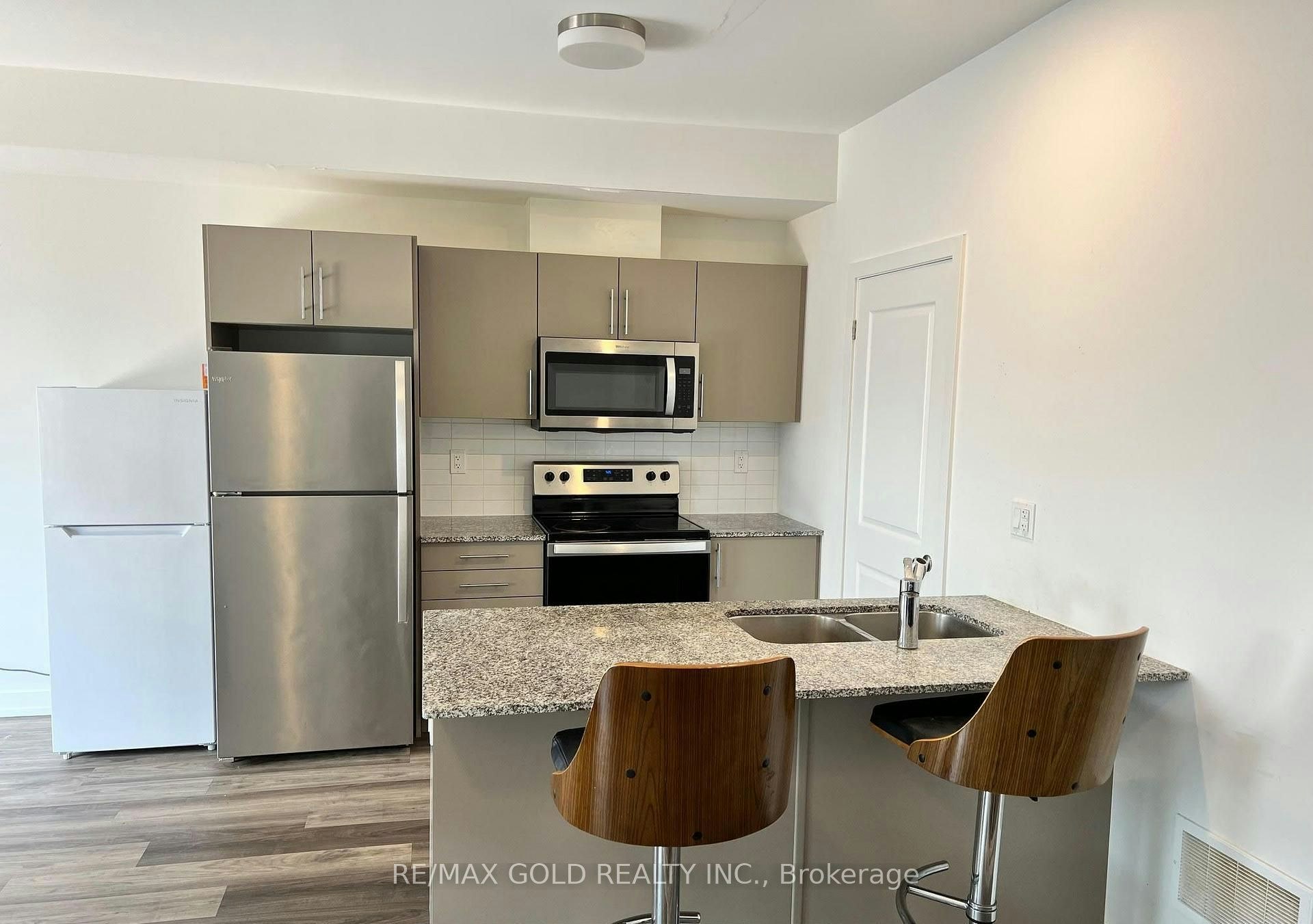 44-205 West Oak Trail, Kitchener, ON, N2R 0R9 - 19