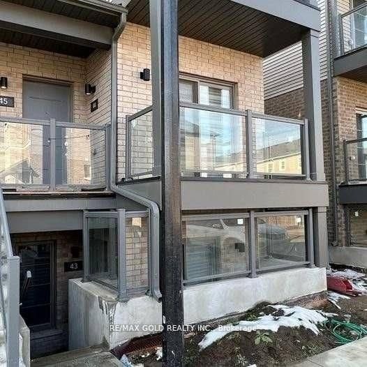44-205 West Oak Trail, Kitchener, ON, N2R 0R9 - 2