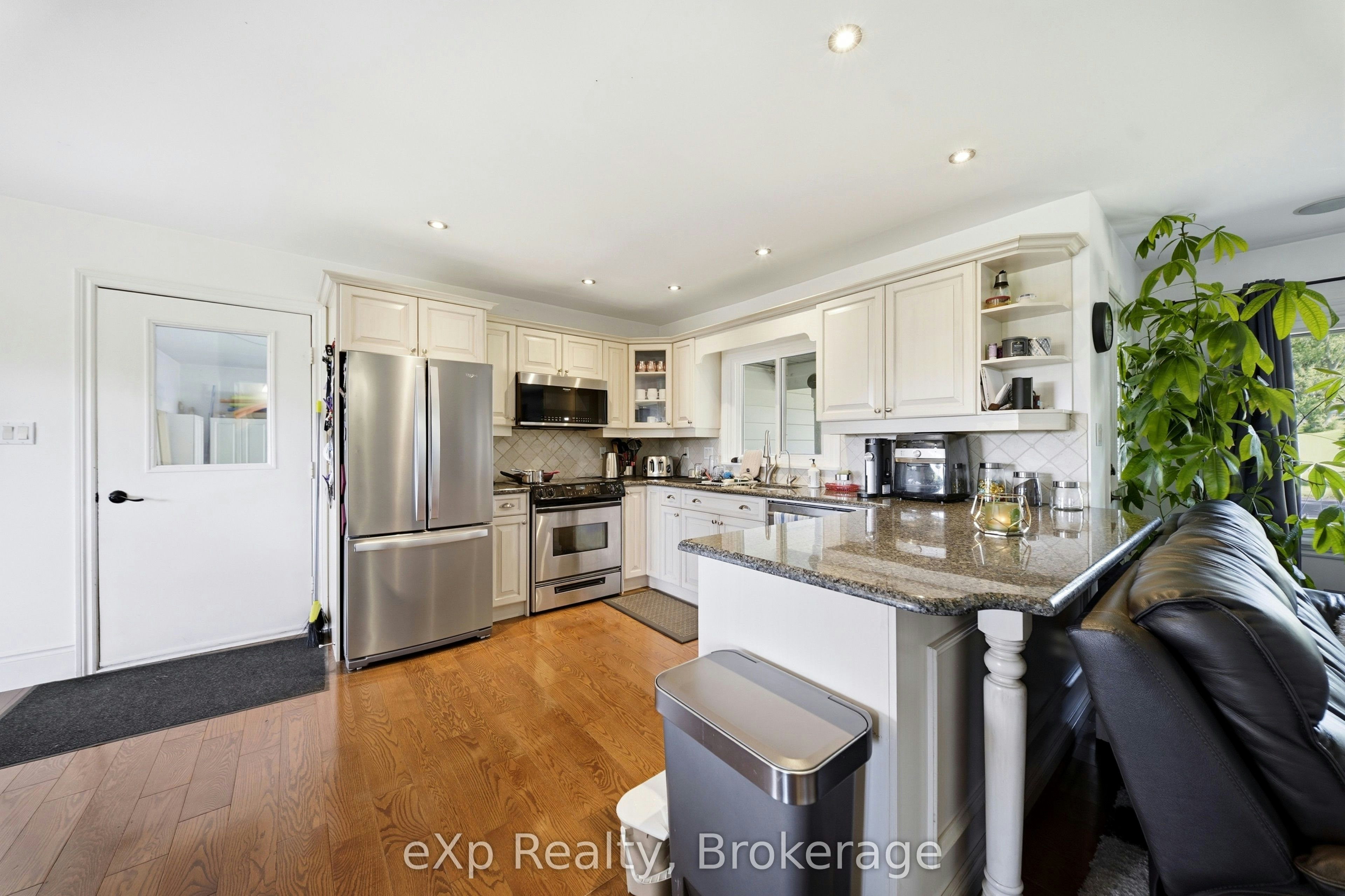2352 County Road 3 N/A, Prince Edward County, ON, K0K 1L0 - 8