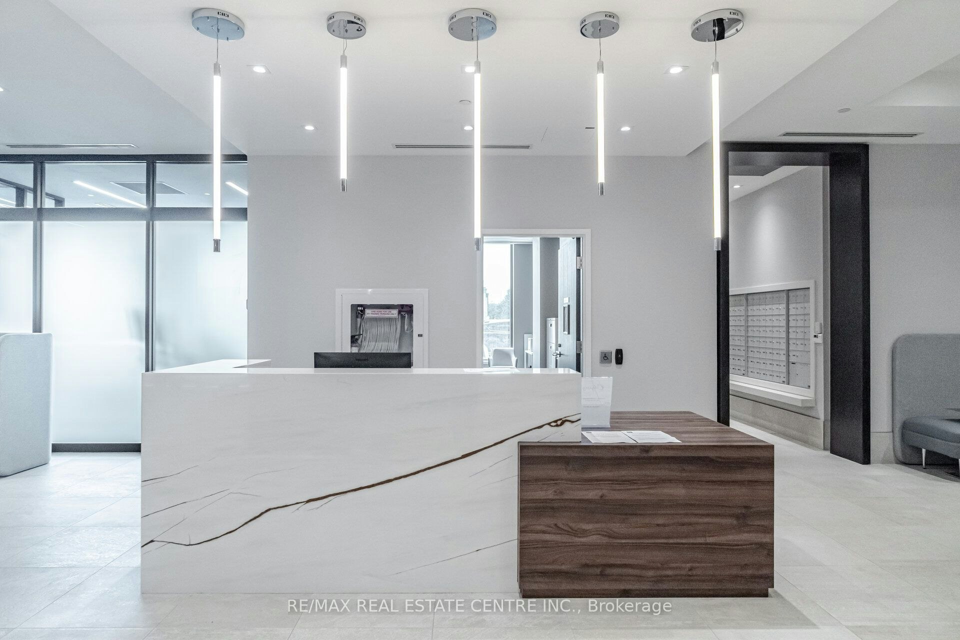 1505-385 Winston Road, Grimsby, ON, L3M 0J3 - 4