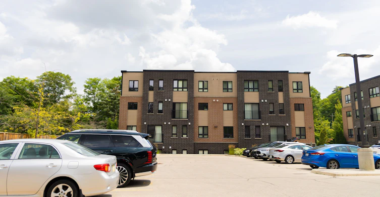 A5-190 Century Hill Drive, Kitchener, ON, N2E 2W6 - 2
