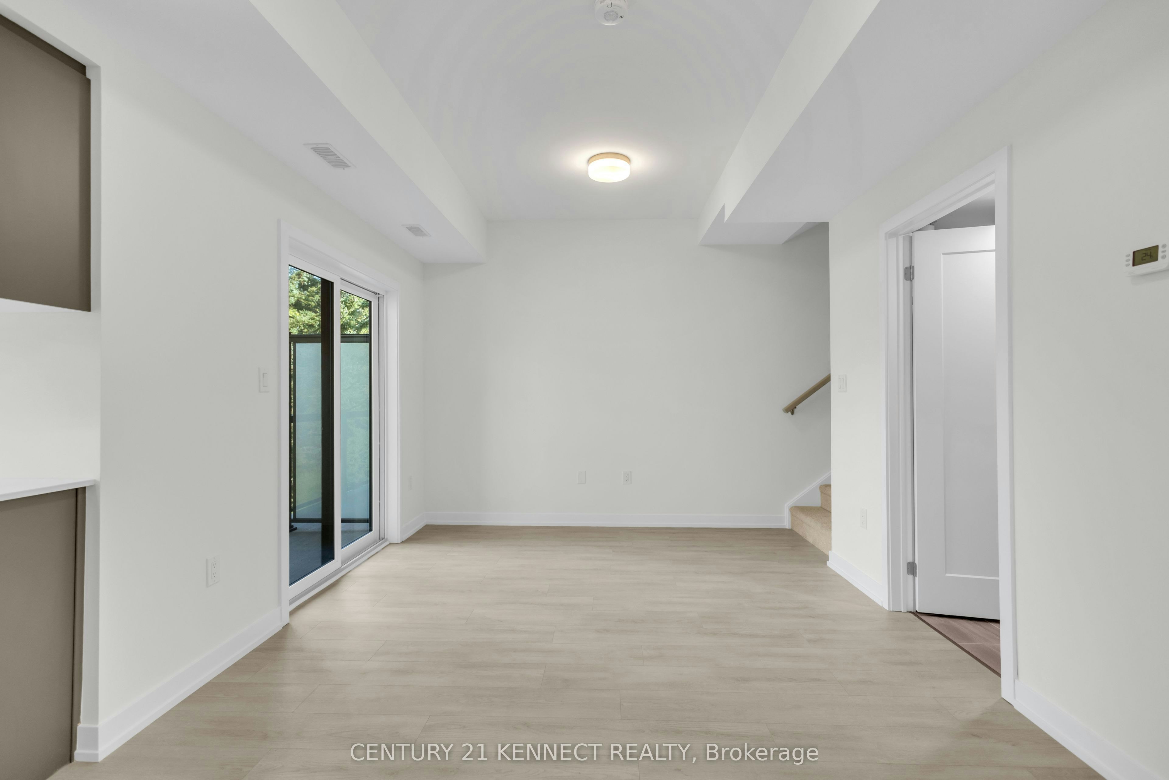 82-42 Lowes Road W, Guelph, ON, N1G 4X2 - 9