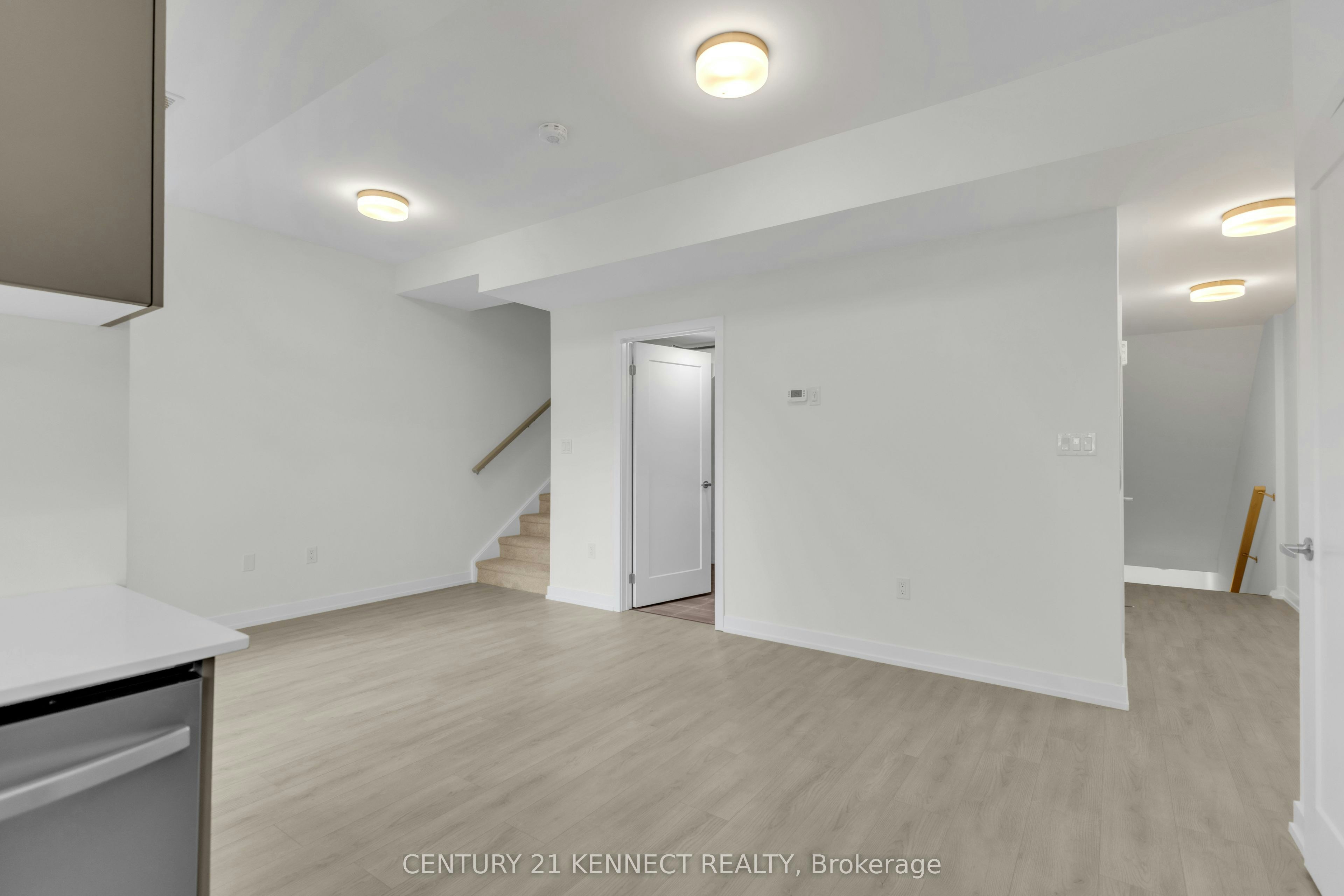 82-42 Lowes Road W, Guelph, ON, N1G 4X2 - 12