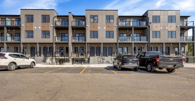 82-42 Lowes Road W, Guelph, ON, N1G 4X2