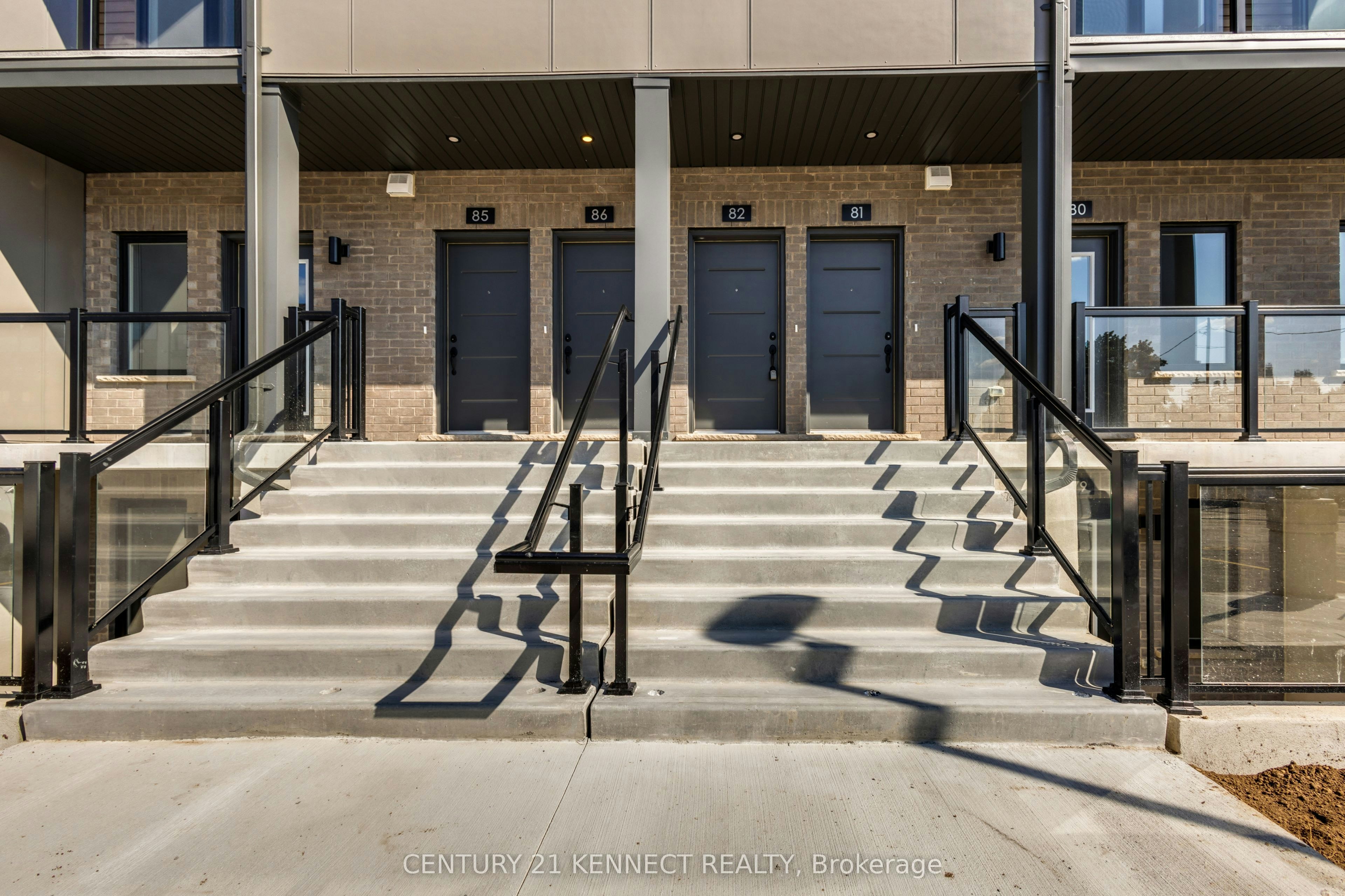 82-42 Lowes Road W, Guelph, ON, N1G 4X2 - 3