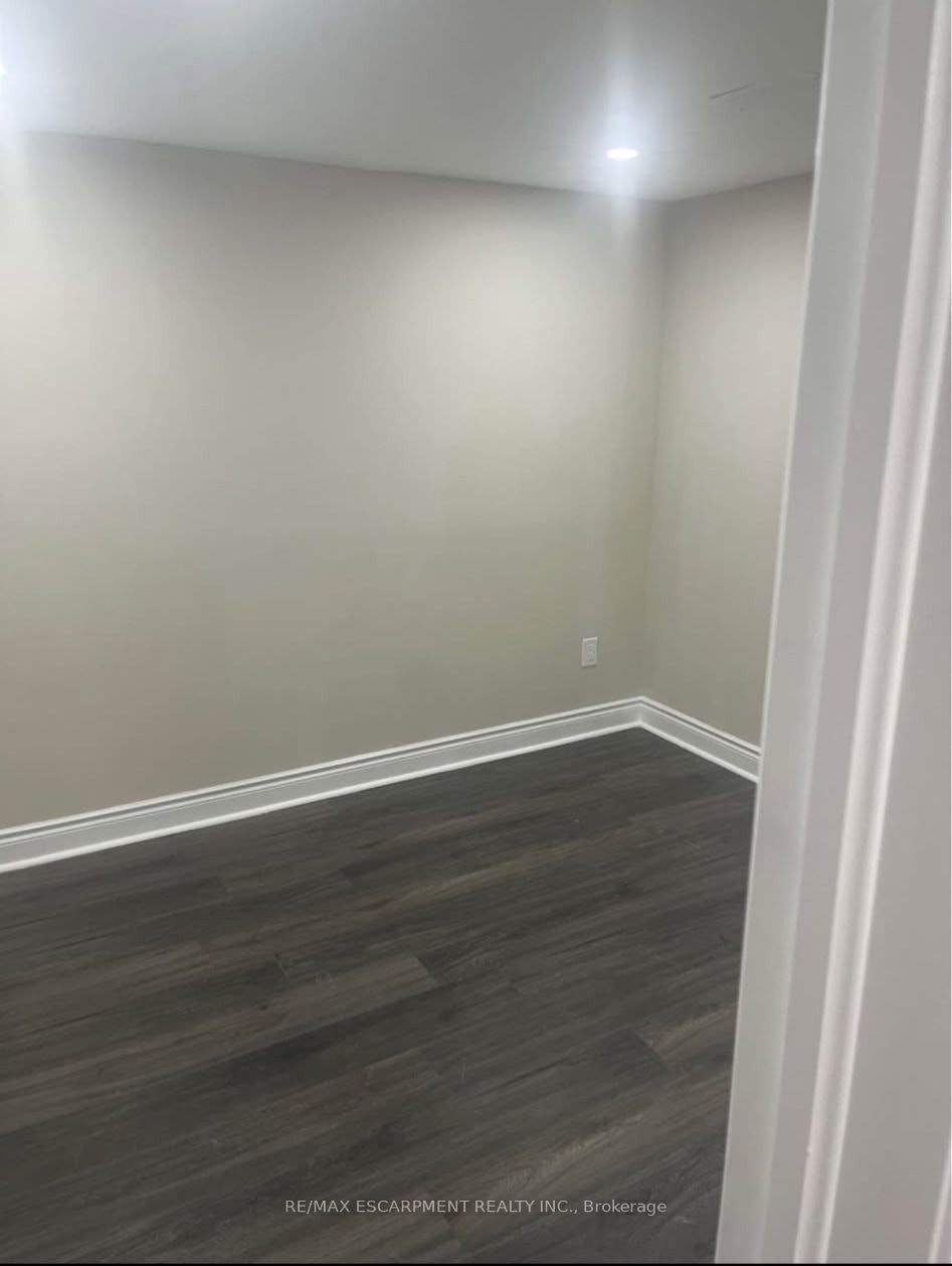 LOWER-59 Edwina Court, Hamilton, ON, L8V 4M2 - 7
