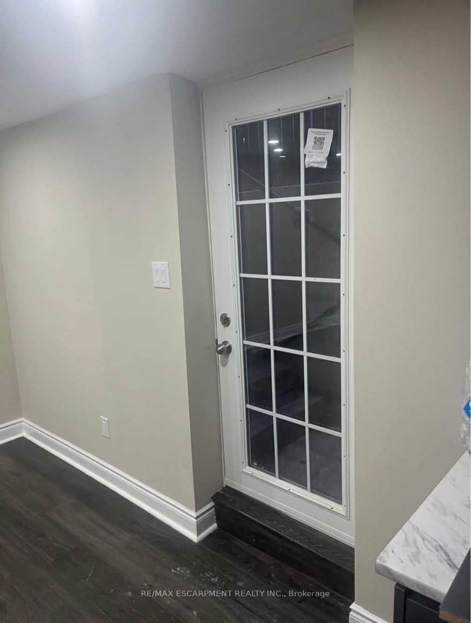 LOWER-59 Edwina Court, Hamilton, ON, L8V 4M2 - 4