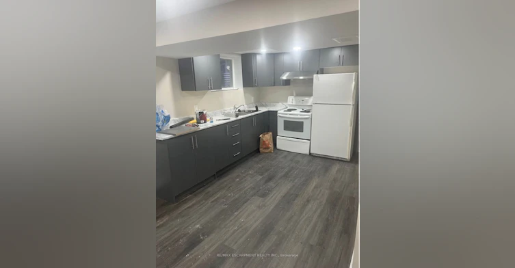 LOWER-59 Edwina Court, Hamilton, ON, L8V 4M2 - 5