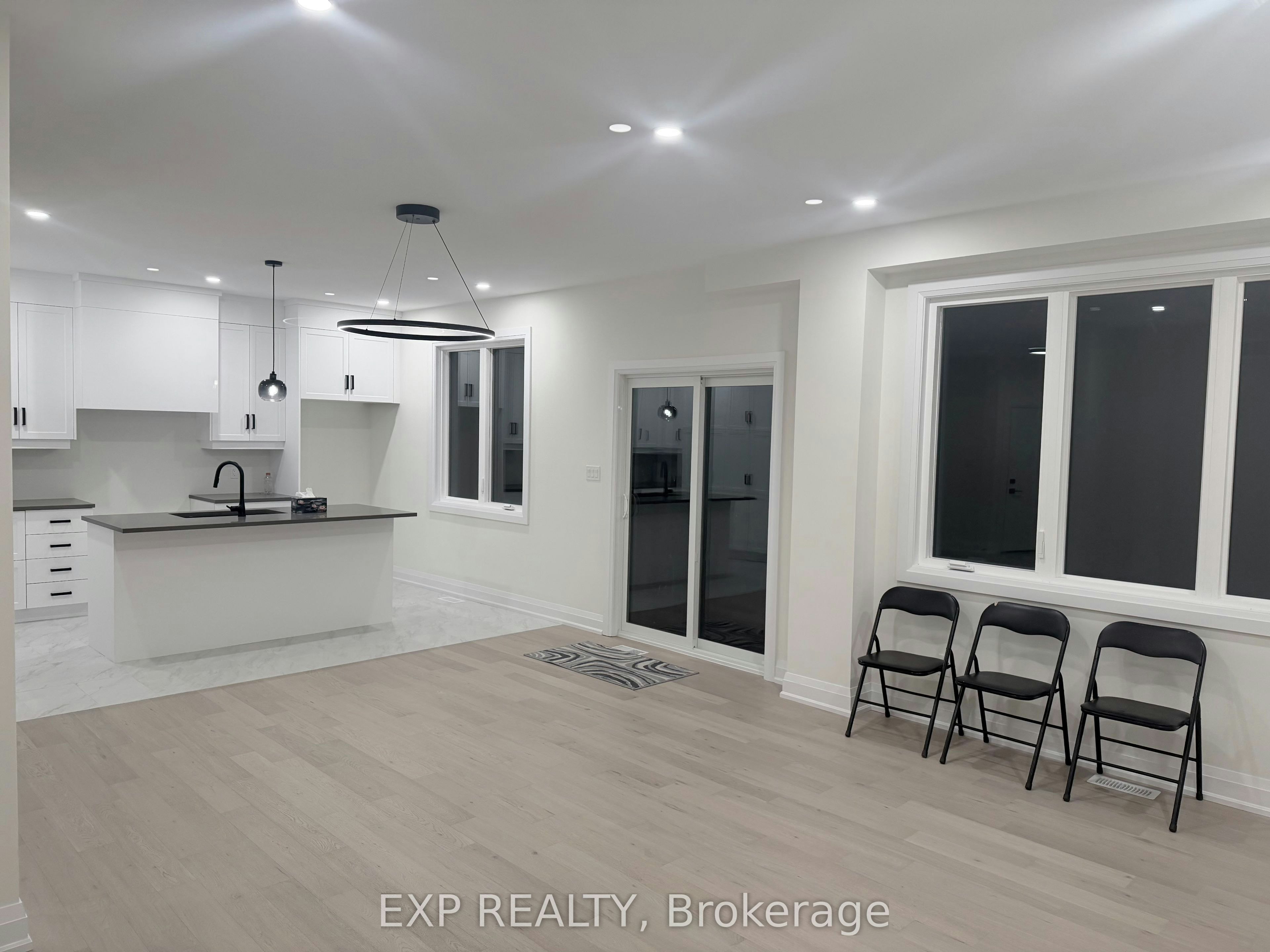 8723 Harlyn Common W, Niagara Falls, ON, L2G 0E4 - 7