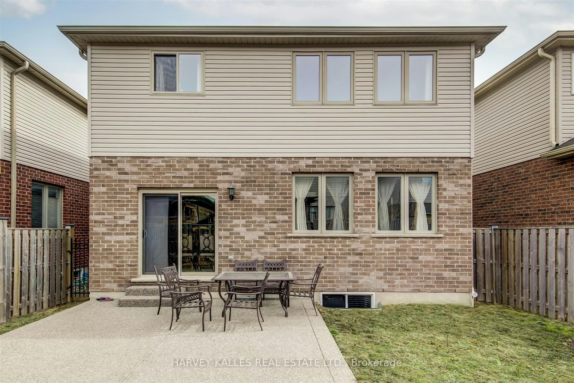 106 Eden Oak Trail, Kitchener, ON, N2A 0G6 - 27