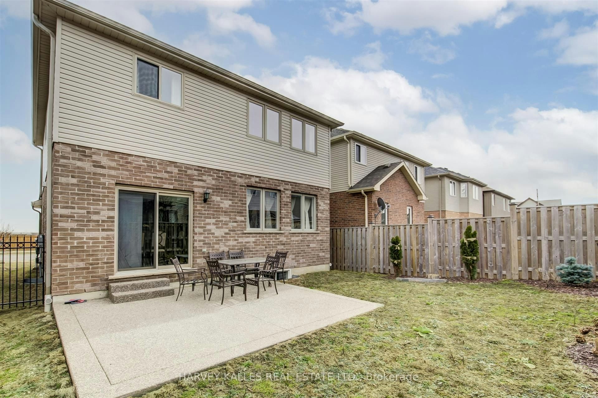 106 Eden Oak Trail, Kitchener, ON, N2A 0G6 - 26