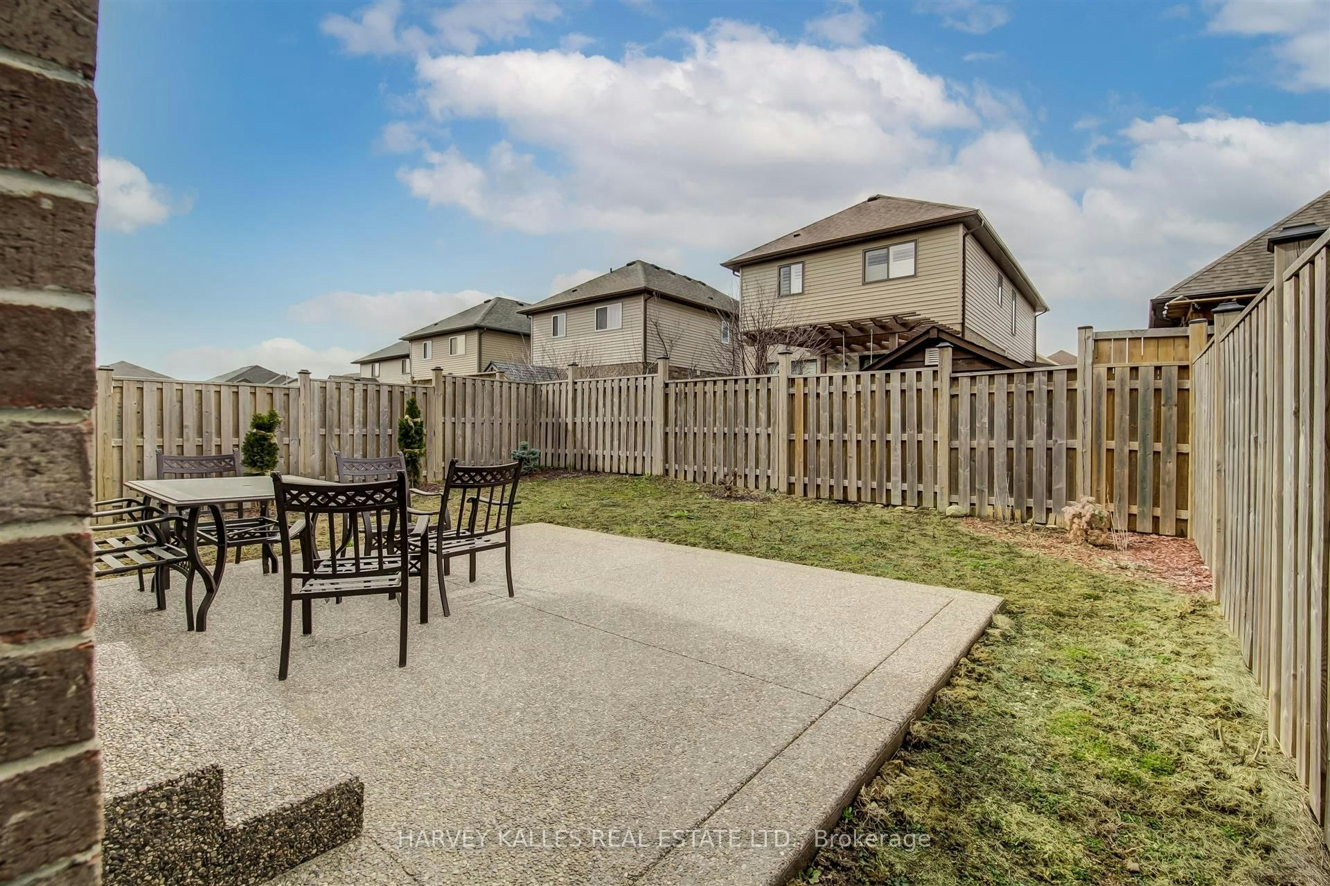 106 Eden Oak Trail, Kitchener, ON, N2A 0G6 - 25