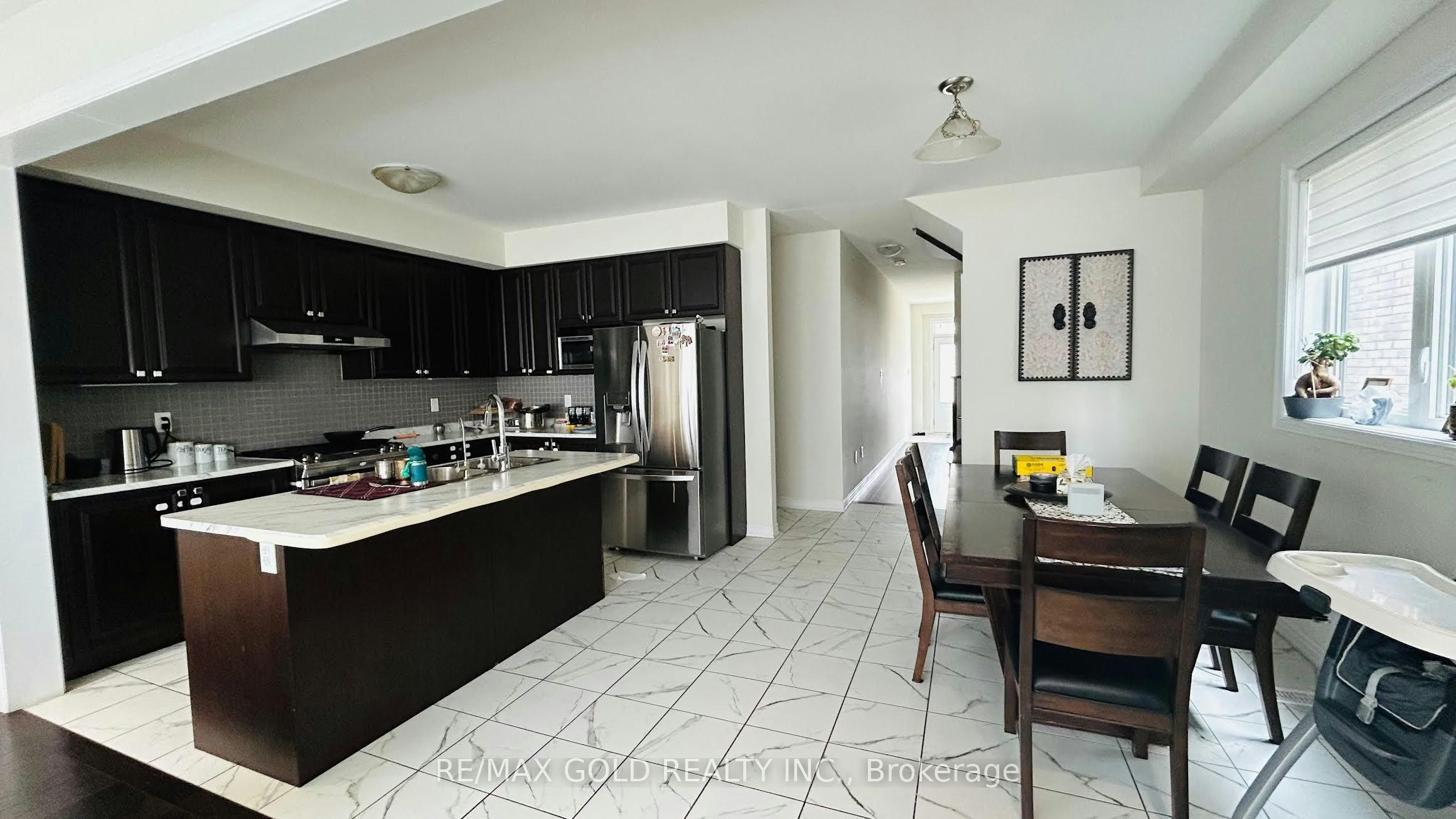 28 Amos Avenue, Brantford, ON, N3T 0V4 - 4