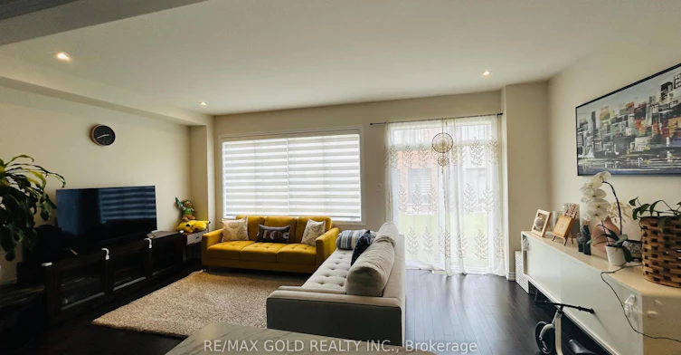 28 Amos Avenue, Brantford, ON, N3T 0V4 - 2