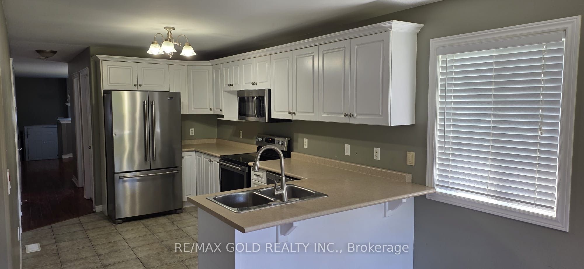 11 Rose Avenue, Welland, ON, L3C 2X1 - 3