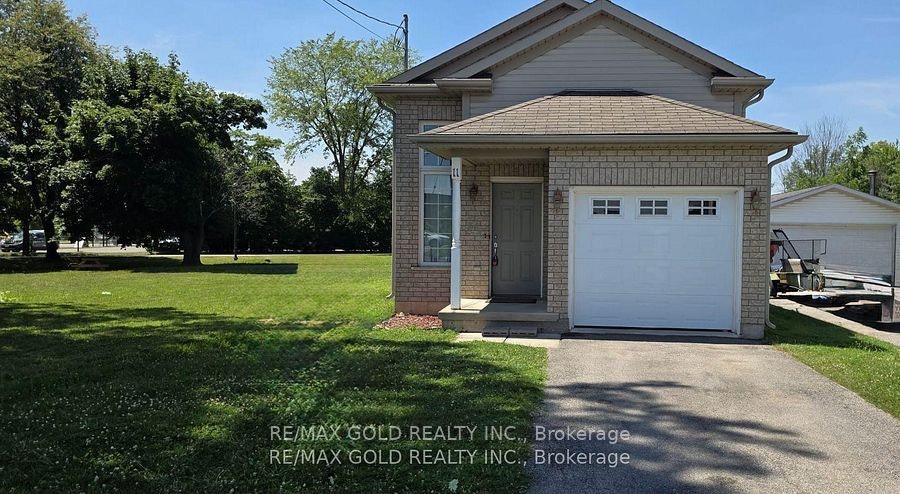 11 Rose Avenue, Welland, ON, L3C 2X1