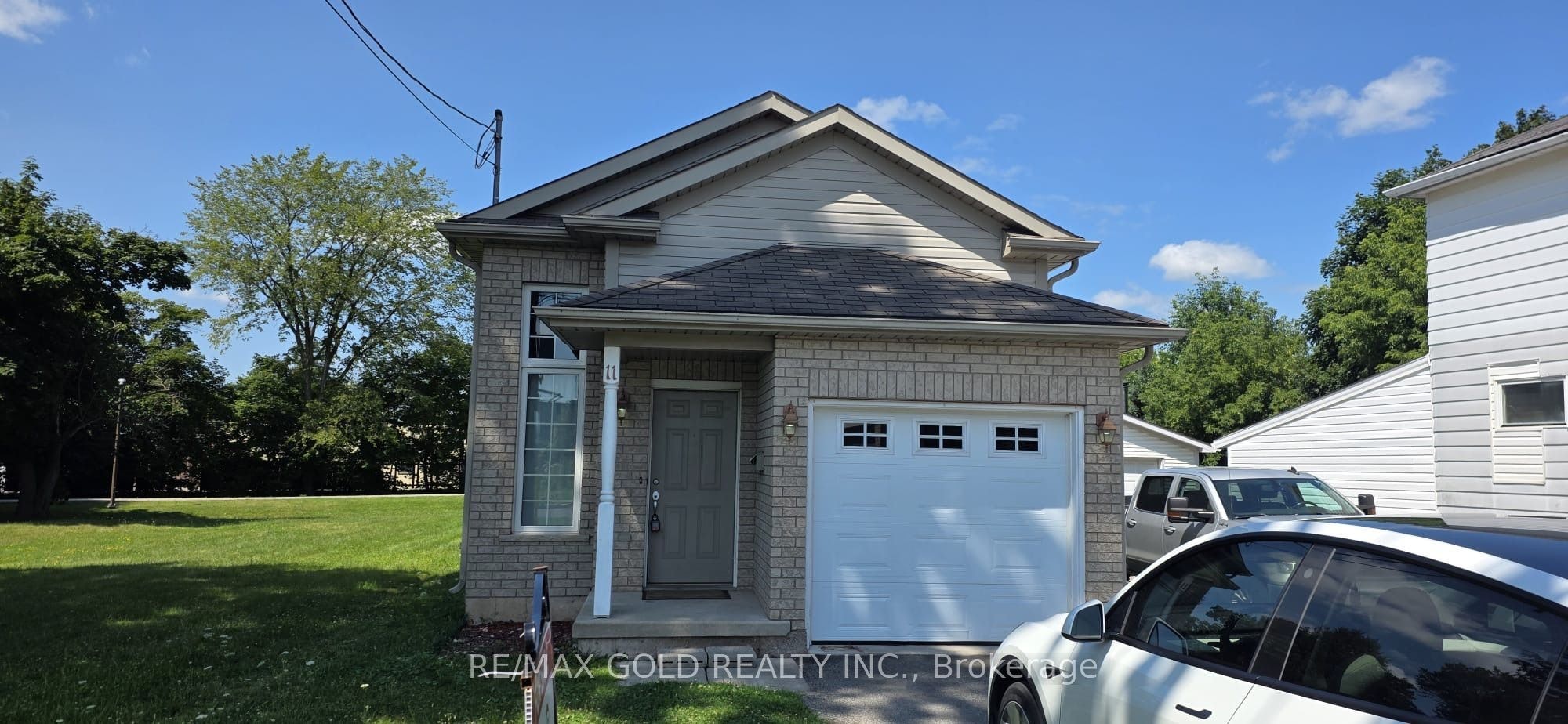 11 Rose Avenue, Welland, ON, L3C 2X1 - 11