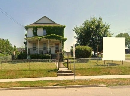 5602 Robinson Street, Niagara Falls, ON, L2G 2A8