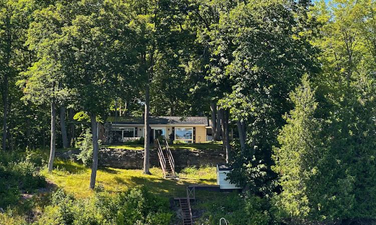 2107 Hambly Lane