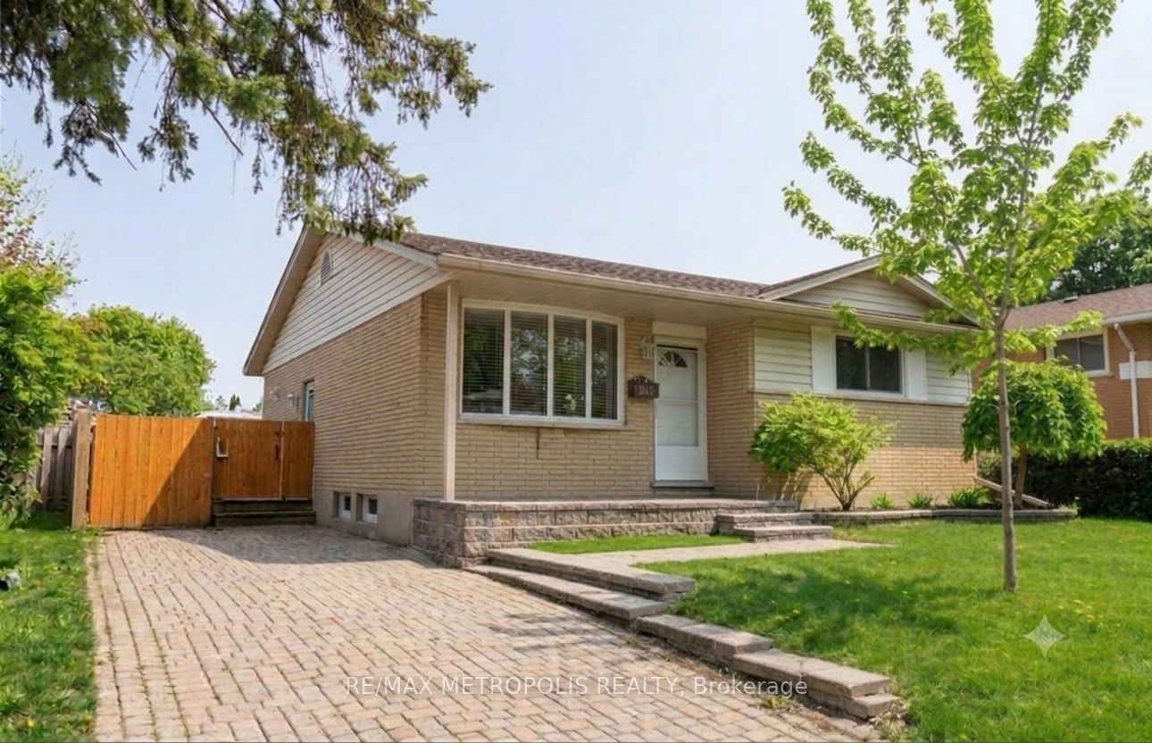 615 Dogwood Lane, Waterloo, ON, N2L 4Y2