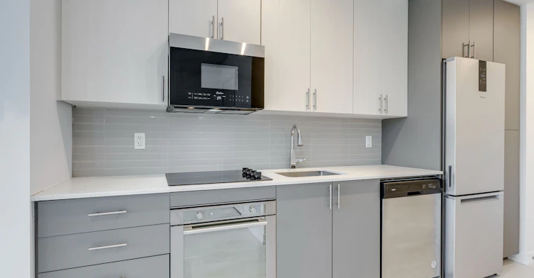 417-415 Main Street W, Hamilton, ON, L8P 0C9 - 5