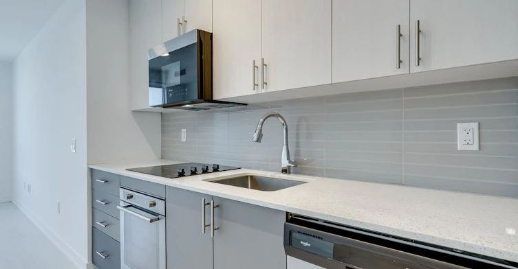 417-415 Main Street W, Hamilton, ON, L8P 0C9 - 8