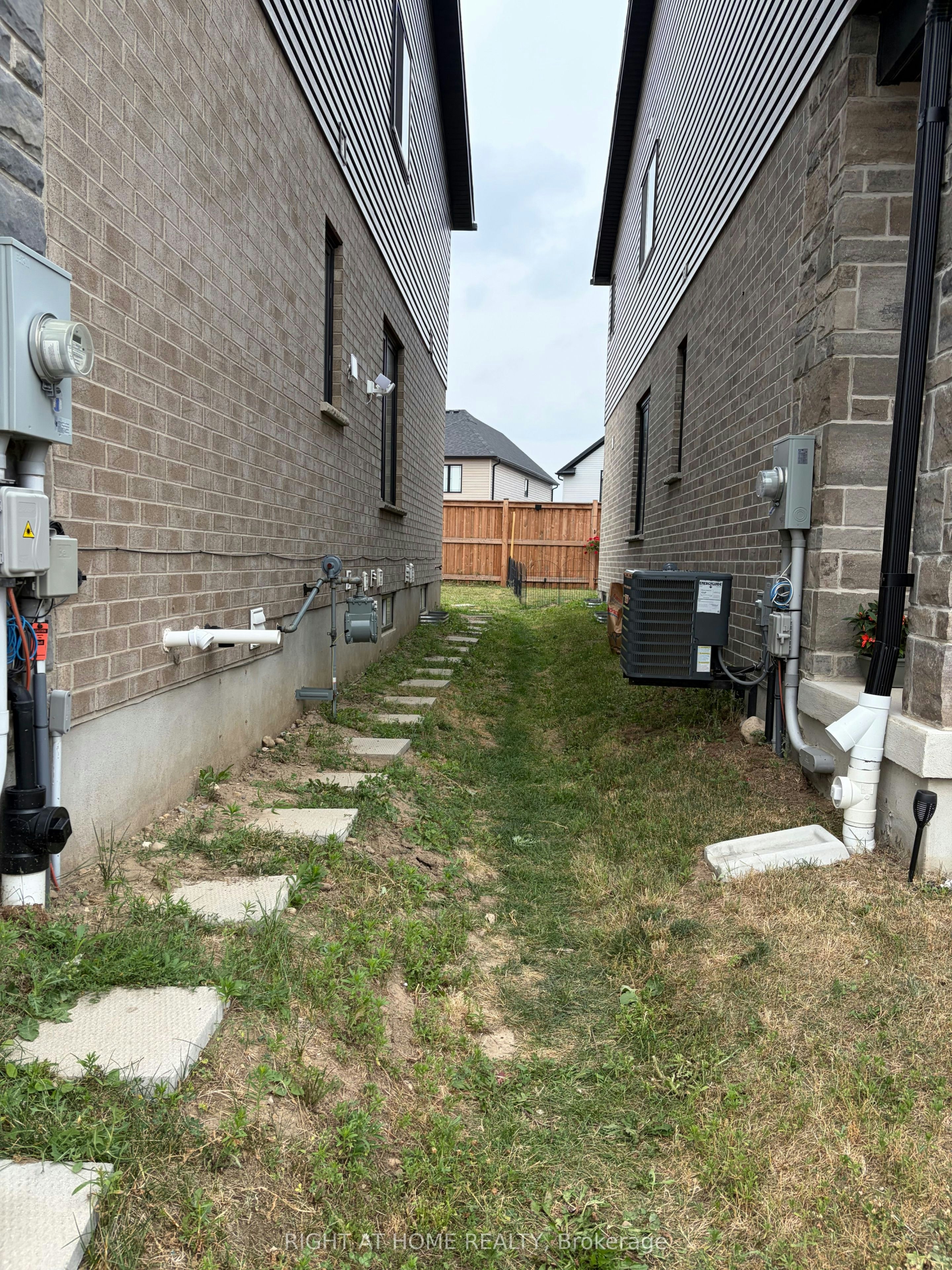 Basement-156 Otterbein Road, Kitchener, ON, N2B 0A8 - 2