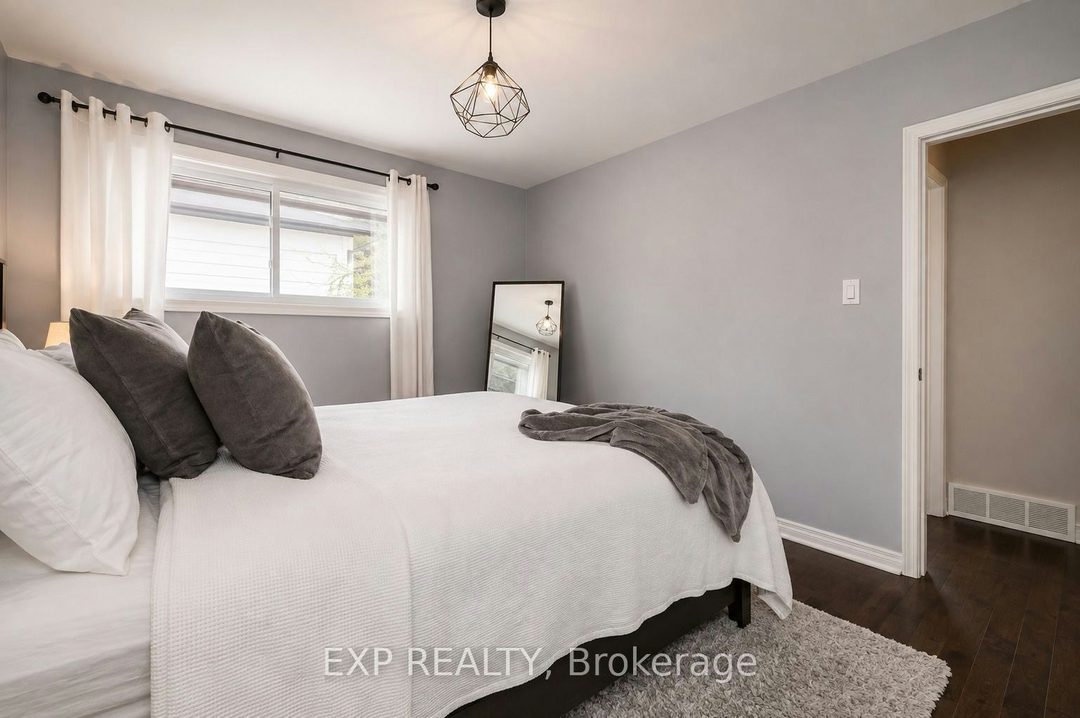 33 Fairlawn Road, Kitchener, ON, N2C 1X8 - 23