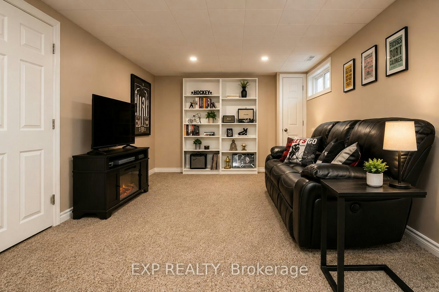 33 Fairlawn Road, Kitchener, ON, N2C 1X8 - 33