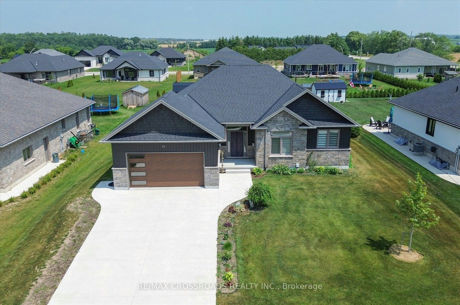 11 Mctavish Crescent, Huron Kinloss, ON, N0G 2R0