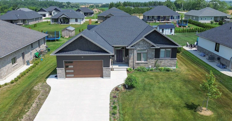 11 Mctavish Crescent, Huron Kinloss, ON, N0G 2R0