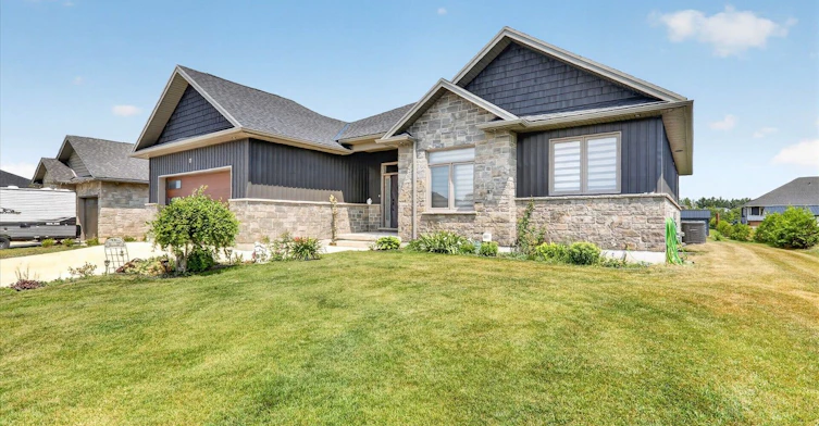 11 Mctavish Crescent, Huron Kinloss, ON, N0G 2R0 - 5