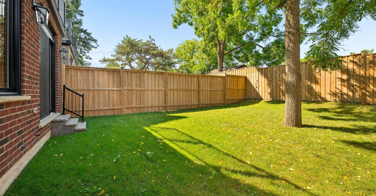 17 Avondale Avenue S, Waterloo, ON, N2L 2B5 - 43