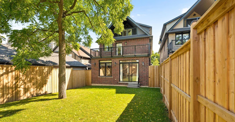 17 Avondale Avenue S, Waterloo, ON, N2L 2B5 - 42