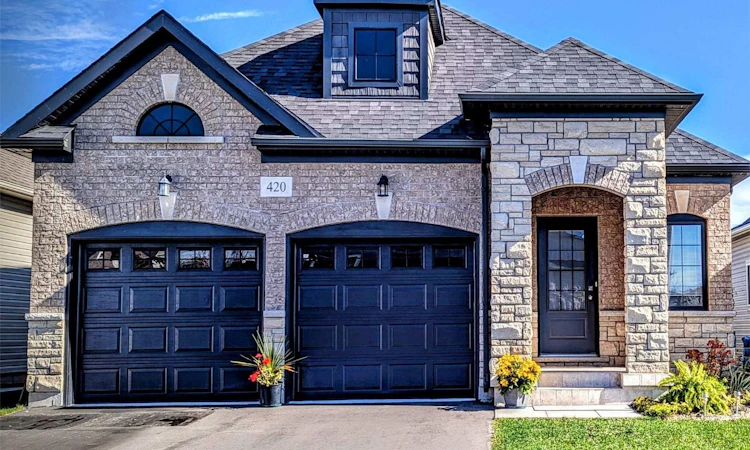 420 Williams Crescent