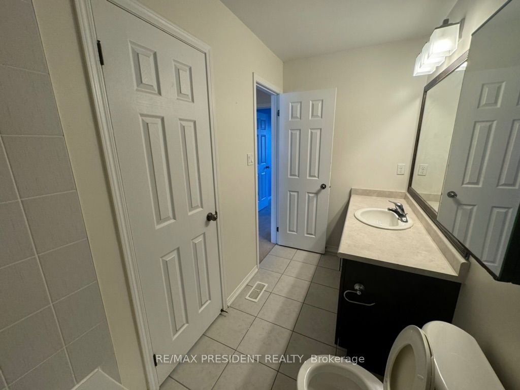 4 Avedisian Street, Brantford, ON, N3T 0G8 - 9