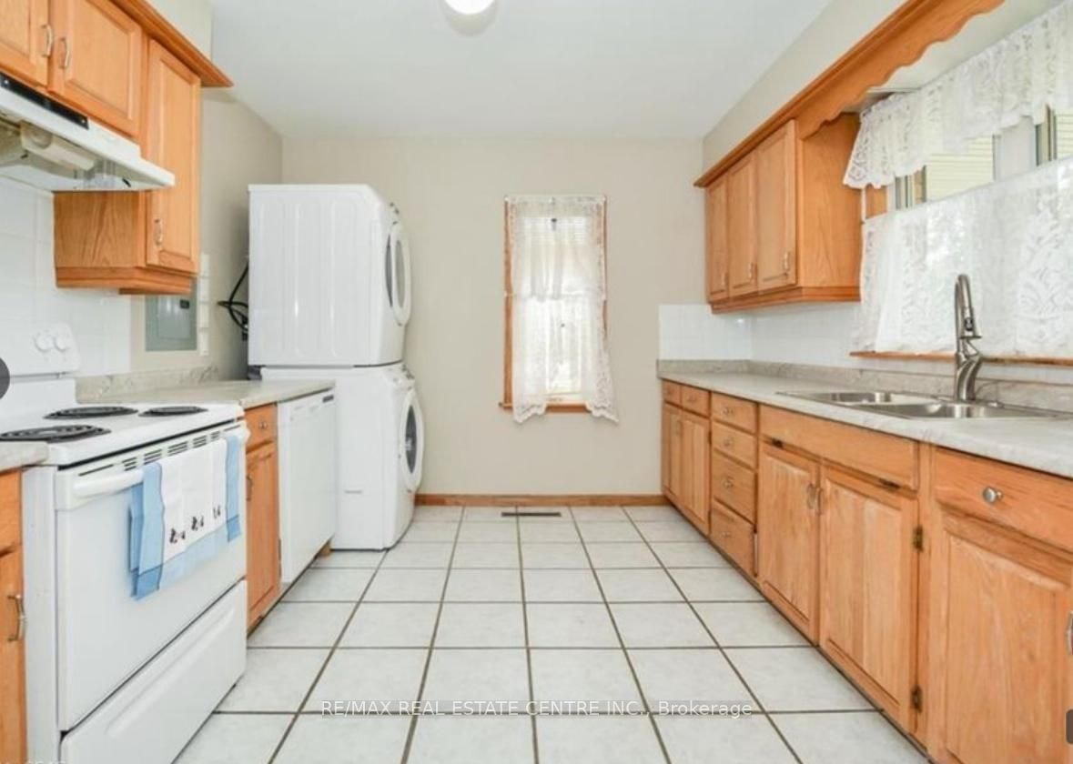 Main-37 Mckenzie Avenue, Kitchener, ON, N2H 2A7 - 9