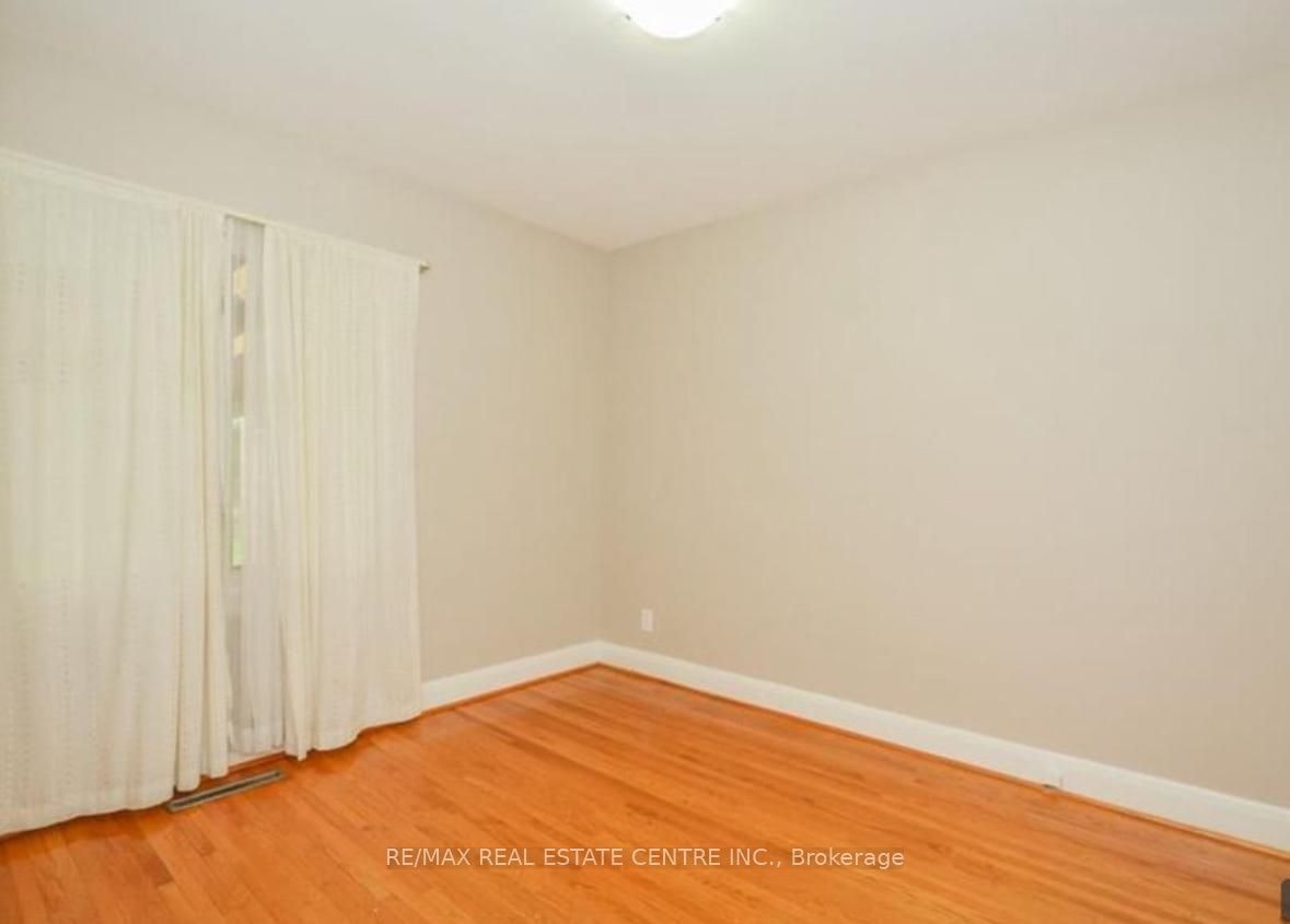 Main-37 Mckenzie Avenue, Kitchener, ON, N2H 2A7 - 4