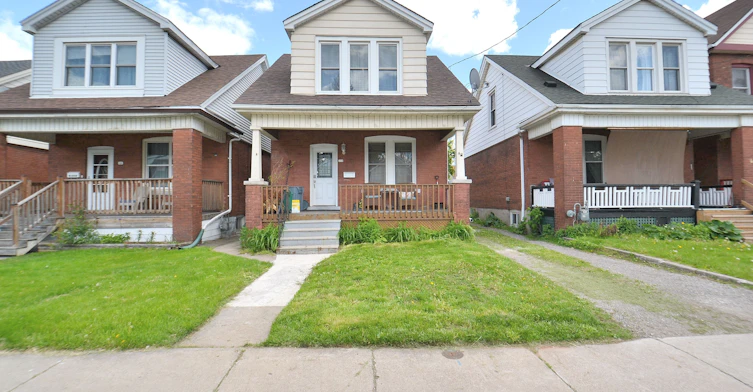 Lower-102 Belmont Avenue, Hamilton, ON, L8L 7M1