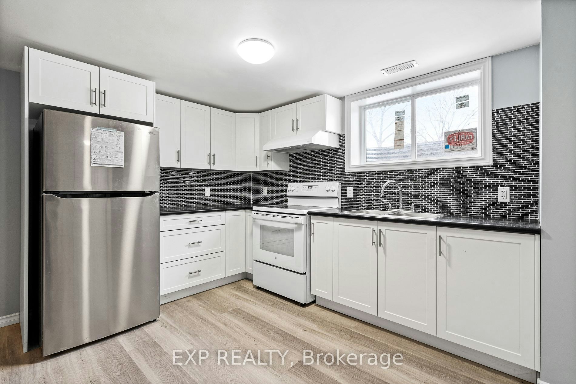 92 Margery Avenue, St. Catharines, ON, L2R 6K1 - 10
