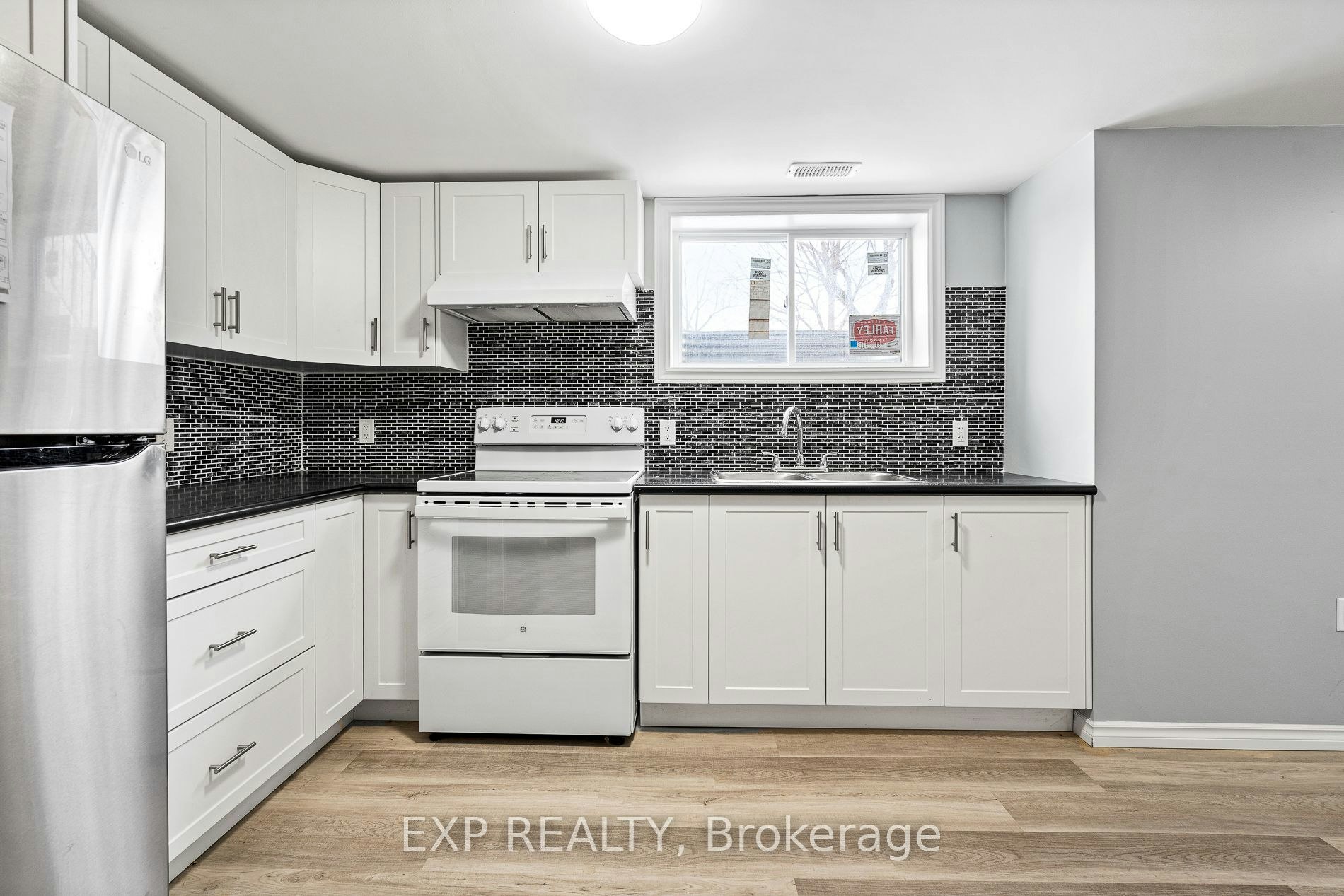 92 Margery Avenue, St. Catharines, ON, L2R 6K1 - 9
