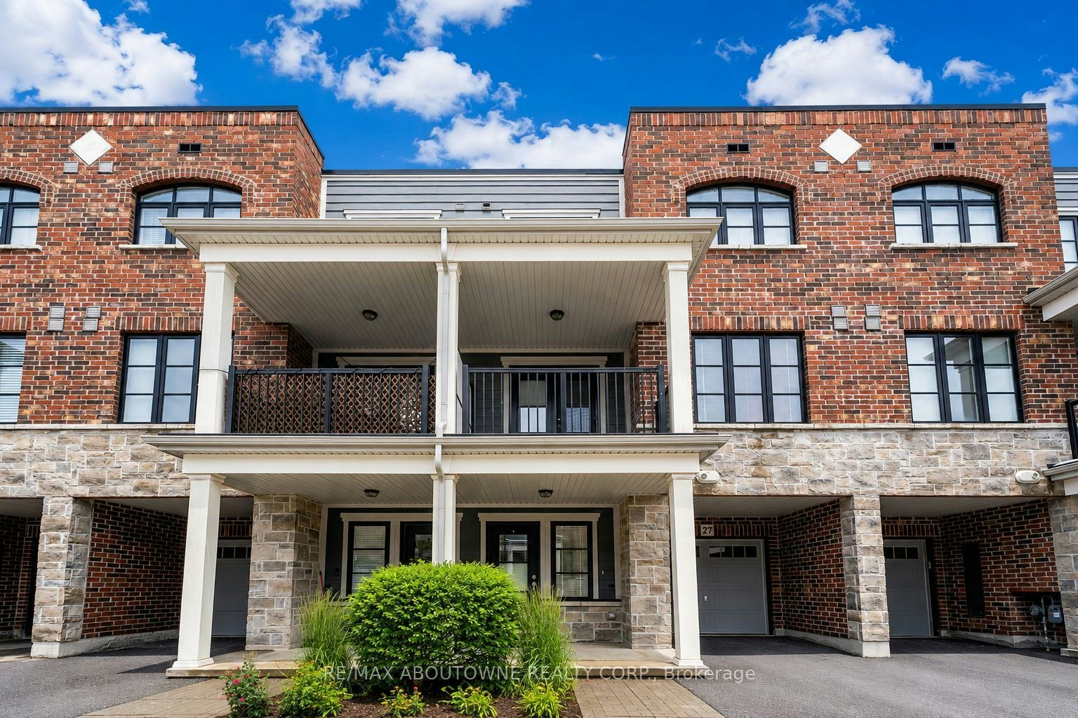 27-219 Dundas Street E, Hamilton, ON, L0R 2C9