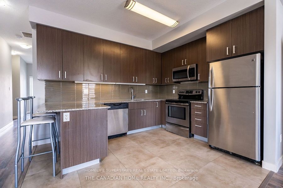 T101-62 Balsam Street N, Waterloo, ON, N3L 3H2 - 2