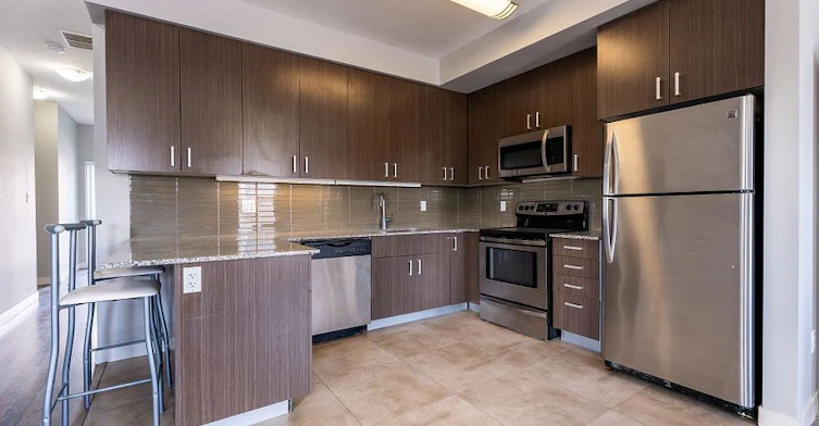T101-62 Balsam Street N, Waterloo, ON, N3L 3H2 - 2