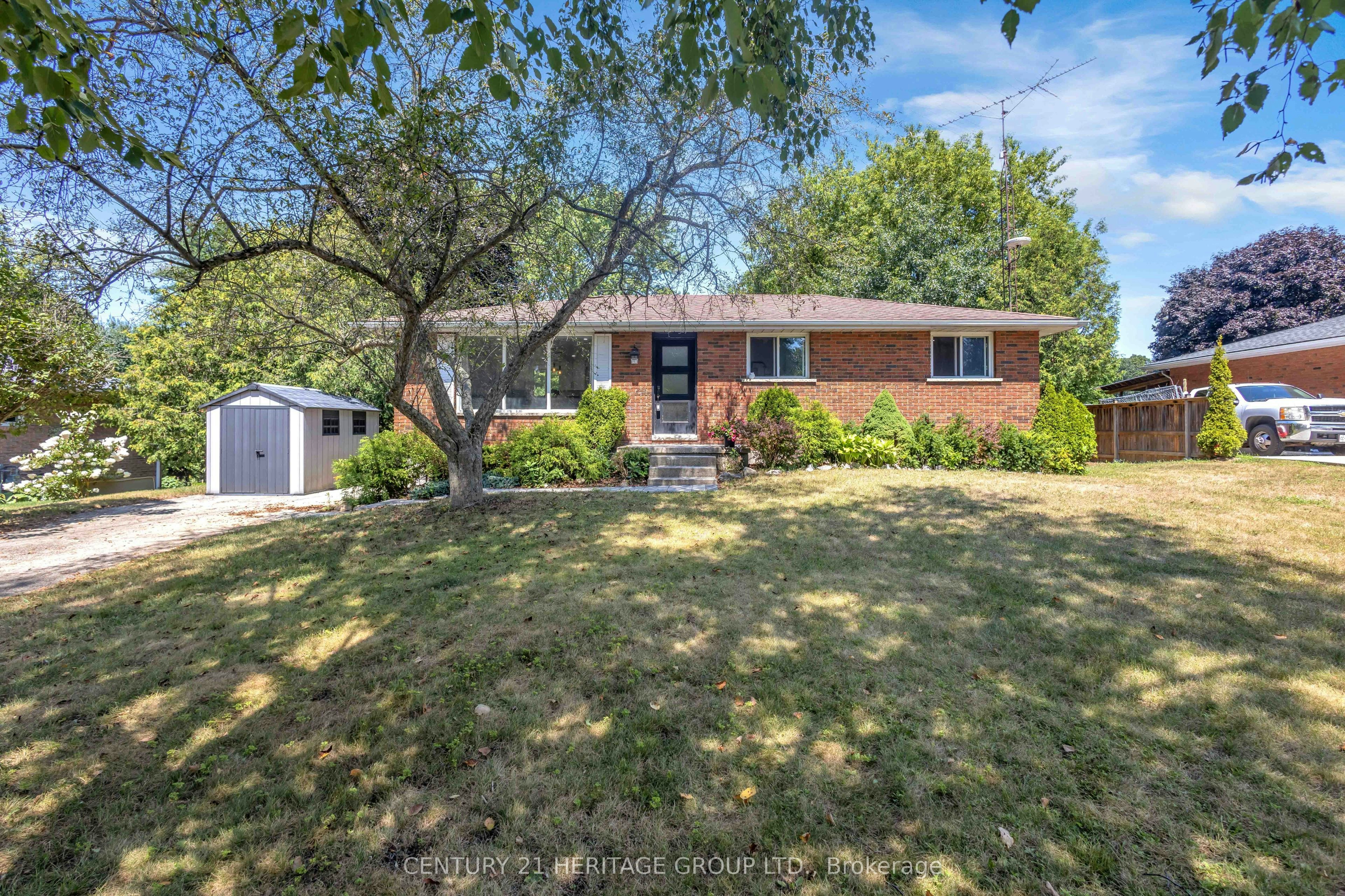 30 Ridgeway Avenue, Norfolk County, ON, N3Y 4J9